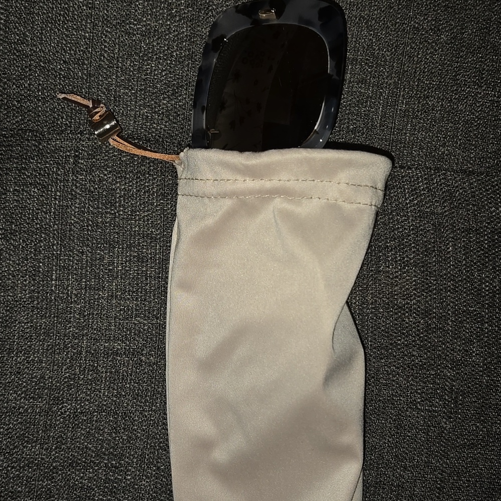 Tory Burch sunglasses - Picture 14 of 16